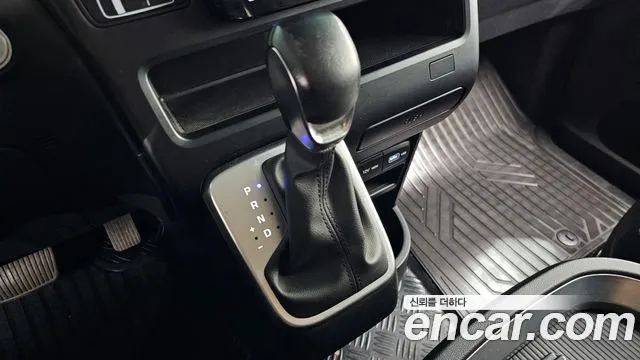 Hyundai Staria — Фото автомобиля 12