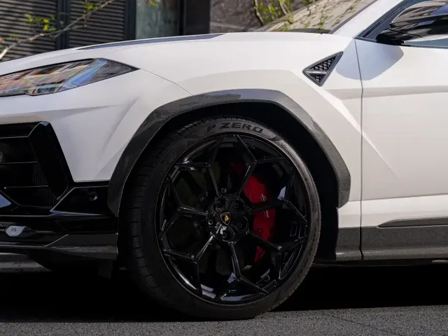 Lamborghini Urus — Фото автомобиля 7