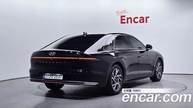 Hyundai Grandeur Grandeur (GN7) 2.5 Бензин 2WD — Фото автомобиля 2