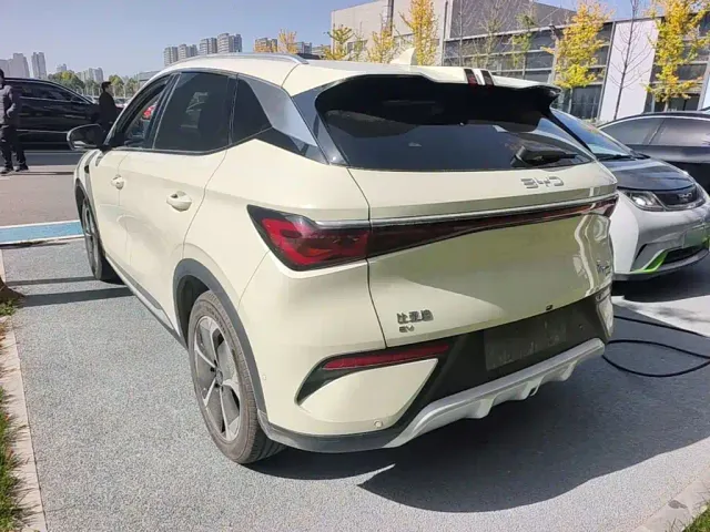 BYD Yuan PLUS — Фото автомобиля 4