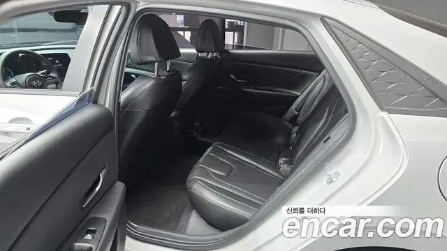 Hyundai Avante CN7 — Фото автомобиля 18