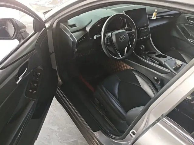 Toyota Avalon — Фото автомобиля 15