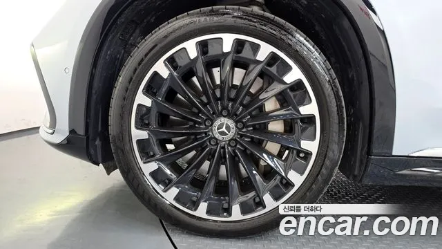 Mercedes-Benz EQS — Фото автомобиля 4