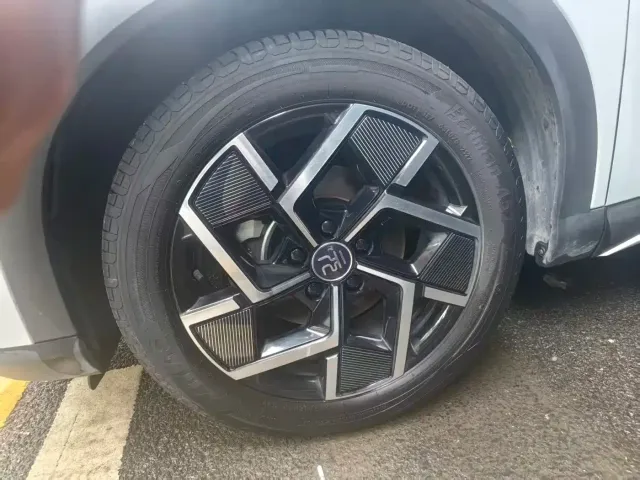BYD Yuan PLUS — Фото автомобиля 5