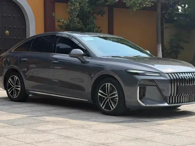 Roewe M7 DMH — Фото автомобиля 3