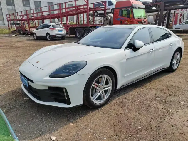 Фотография автомобиля — Porsche Panamera