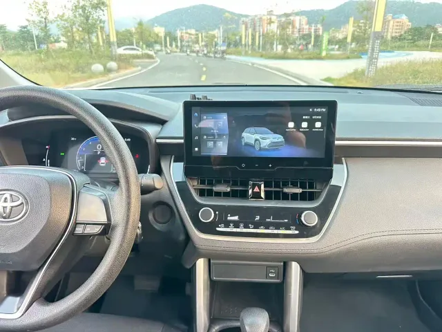 Toyota Frontlander — Фото автомобиля 14