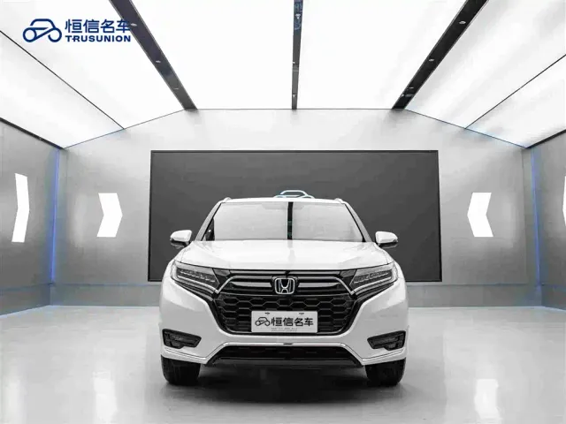 Honda UR-V — Фото автомобиля 2