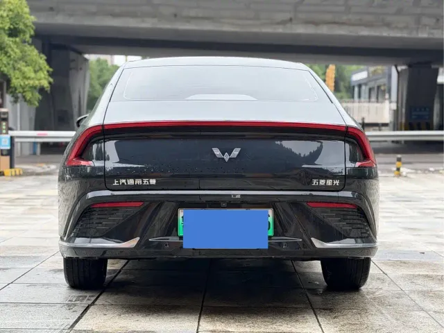 Wuling Starlight — Фото автомобиля 8