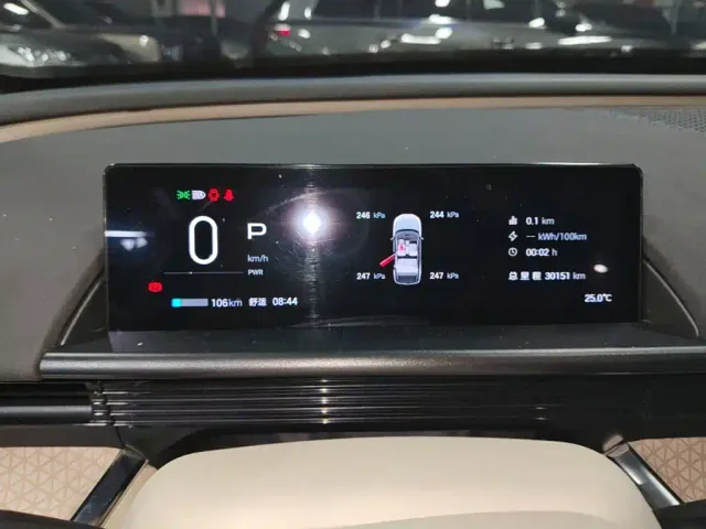 Toyota BoZhi 3X — Фото автомобиля 11