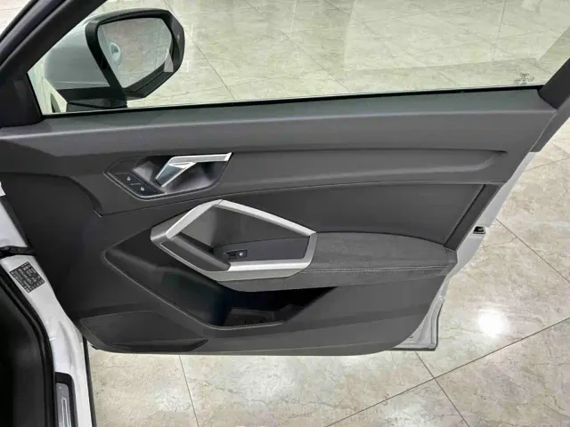 Audi Q3 — Фото автомобиля 17