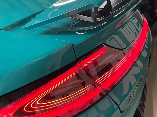 Xiaomi SU7 — Фото автомобиля 16