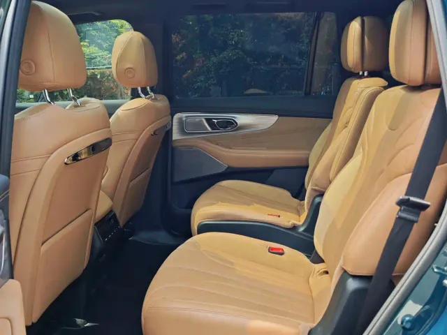 GAC Trumpchi GS8 — Фото автомобиля 6