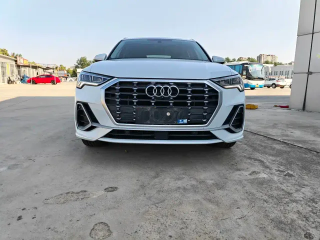 Audi Q3 — Фото автомобиля 2
