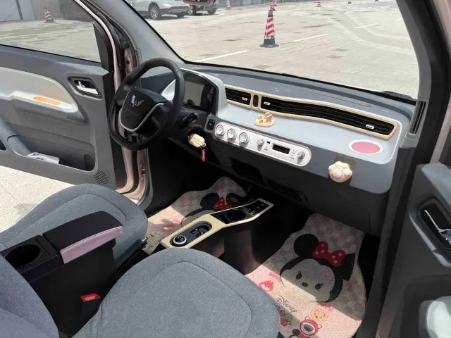 Wuling Hongguang Mini EV — Фото автомобиля 12