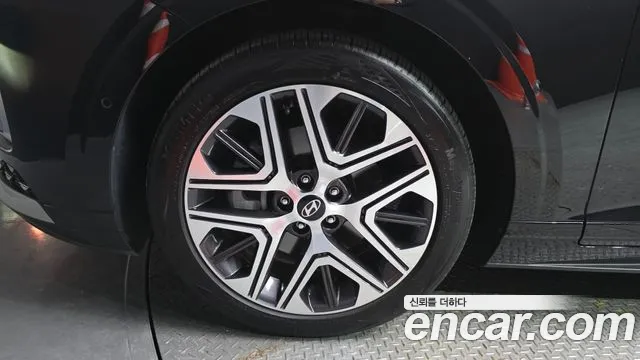 Hyundai Grandeur GN7 — Фото автомобиля 4