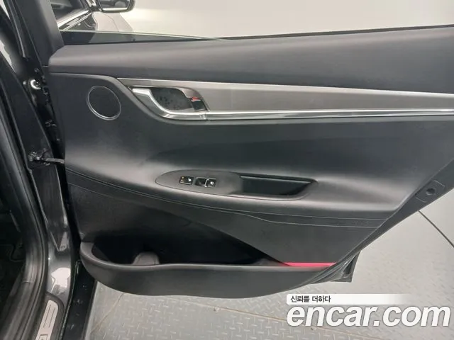 Hyundai Grandeur New — Фото автомобиля 14