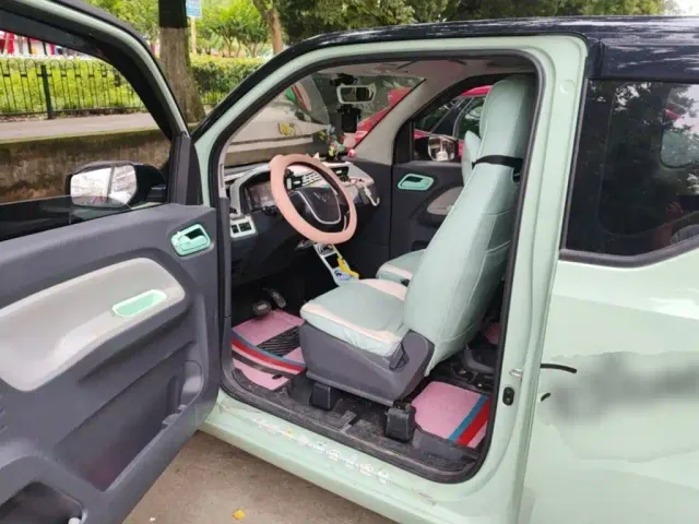 Wuling Hongguang Mini EV — Фото автомобиля 14
