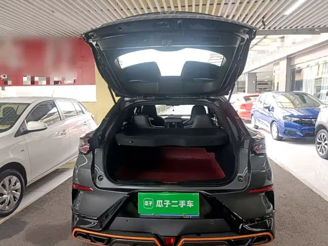 Changan UNI-T — Фото автомобиля 18