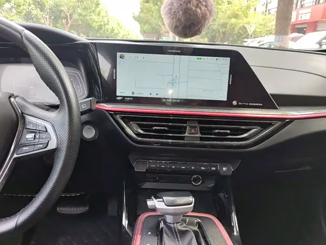 Changan Oushang X5 — Фото автомобиля 12