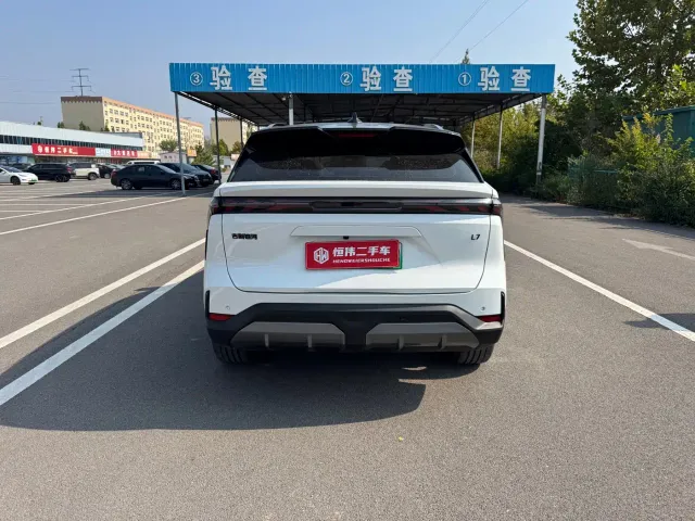 Geely Galaxy L7 — Фото автомобиля 6
