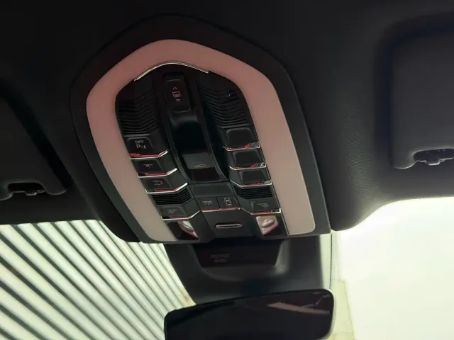 Porsche Macan — Фото автомобиля 20