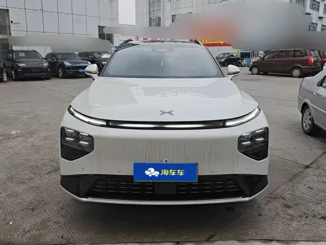 Xpeng G9 — Фото автомобиля 2