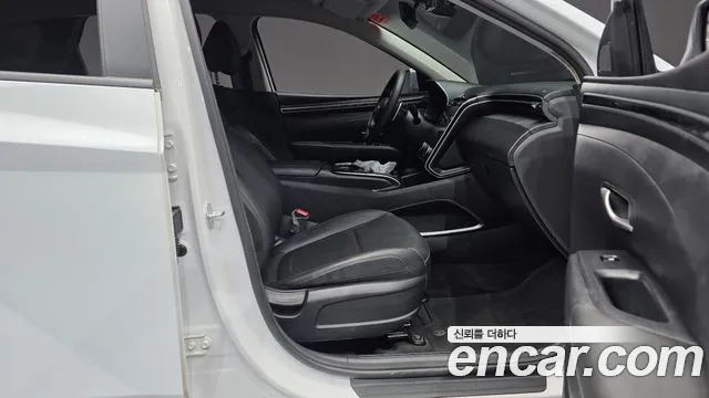 Hyundai Tucson Tucson (NX4) Дизель 2.0 2WD — Фото автомобиля 11