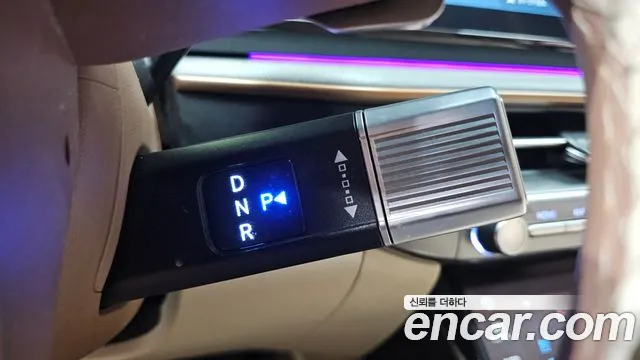 Hyundai Grandeur GN7 — Фото автомобиля 12