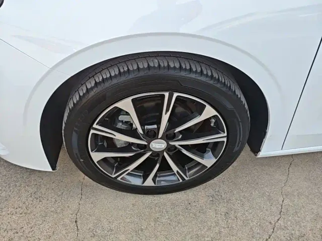 Geely Emgrand — Фото автомобиля 22