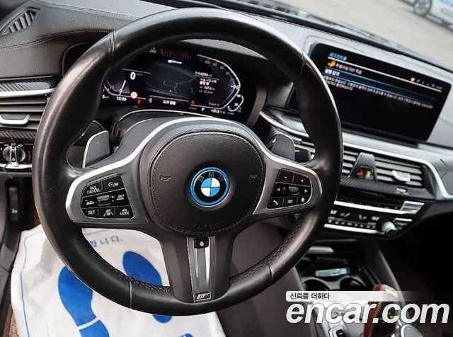 BMW 5-Series 5 серия (G30) — Фото автомобиля 8