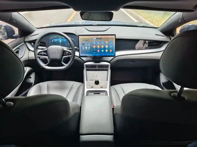 BYD Seal — Фото автомобиля 10