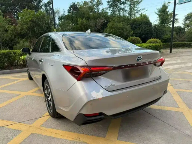 Toyota Avalon — Фото автомобиля 14
