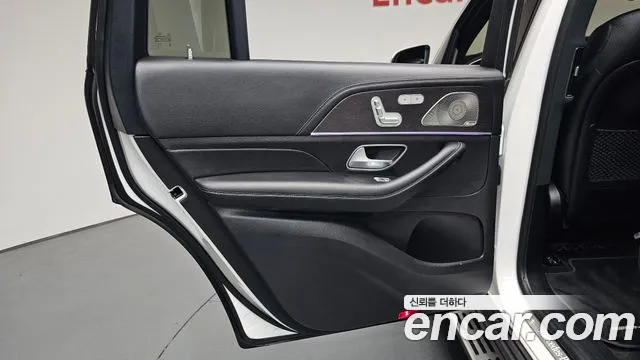 Mercedes-Benz GLS-Class — Фото автомобиля 18