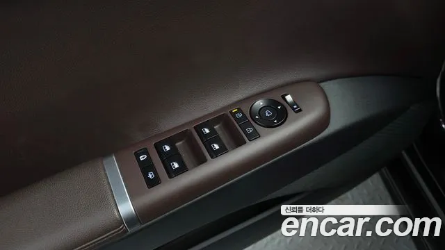 Hyundai Grandeur Grandeur (GN7) — Фото автомобиля 25