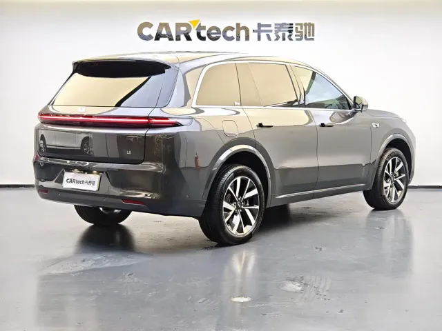 Li Auto L8 — Фото автомобиля 4