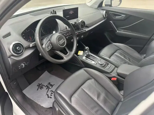 Audi Q2L — Фото автомобиля 4