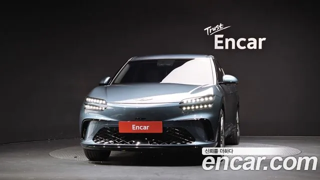 Genesis GV60 — Фото автомобиля 3