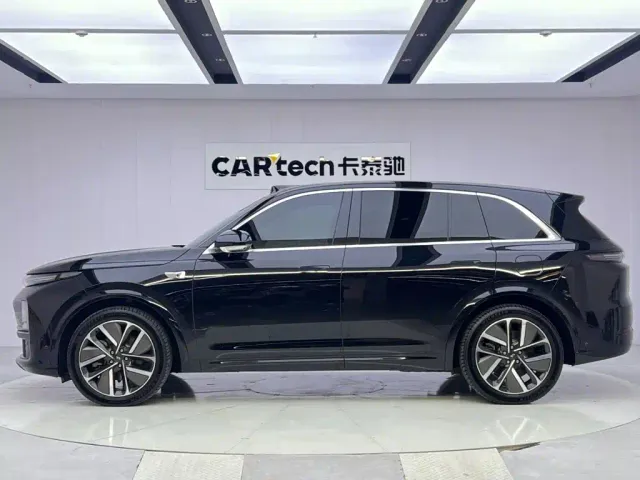 Li Auto L7 — Фото автомобиля 2