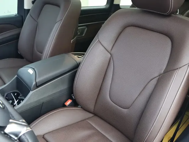 Mercedes-Benz V-Class — Фото автомобиля 7