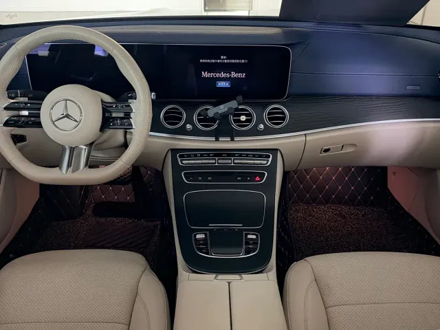 Mercedes-Benz E-Class — Фото автомобиля 5