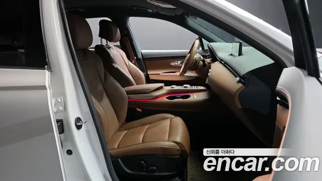 Genesis GV70 2.5T Бензин 2WD — Фото автомобиля 10