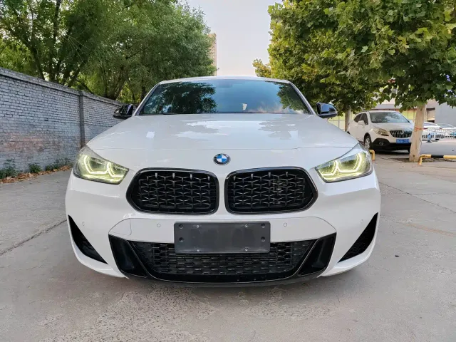 BMW X2 — Фото автомобиля 2