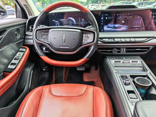 Lincoln Z — Фото автомобиля 14