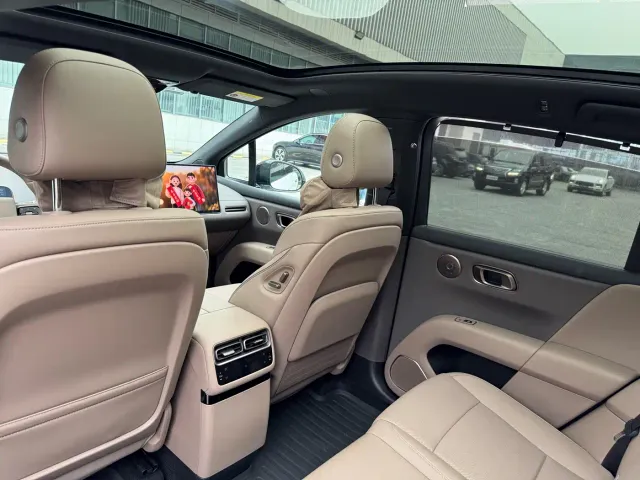 Li Auto i6 — Фото автомобиля 11