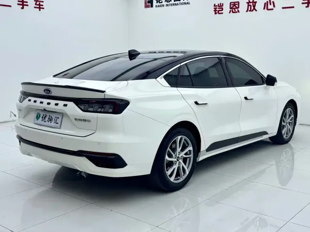 Ford Mondeo — Фото автомобиля 4