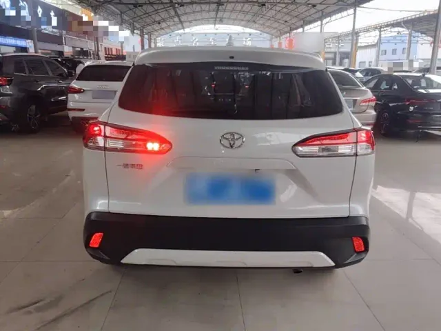 Toyota Corolla Cross — Фото автомобиля 5