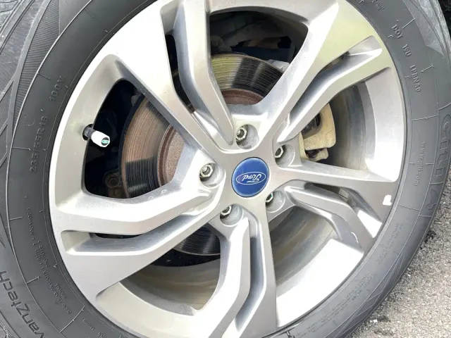Ford Lingrui — Фото автомобиля 16