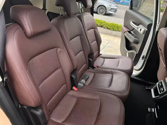 Geely Haoyue — Фото автомобиля 24