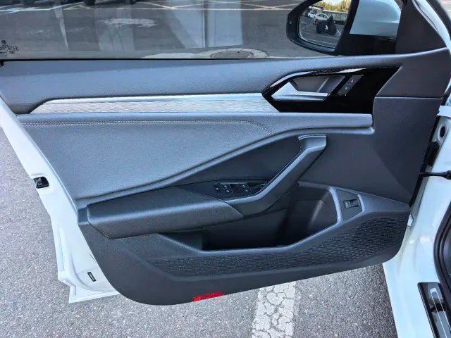 Volkswagen Sagitar — Фото автомобиля 11